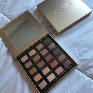 Iconic - Day to Slay Eyeshadow Palette